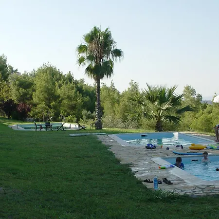 Paressa Villa *